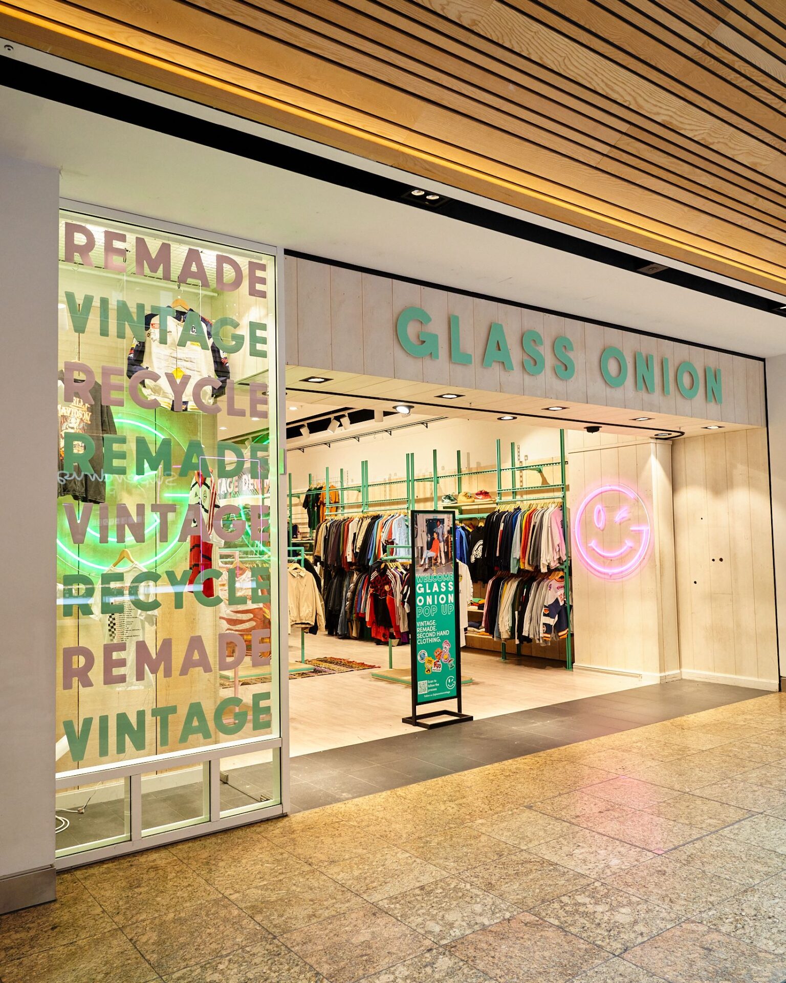 Mason Thomas Law negotiates Meadowhall lease for Glass Onion expansion