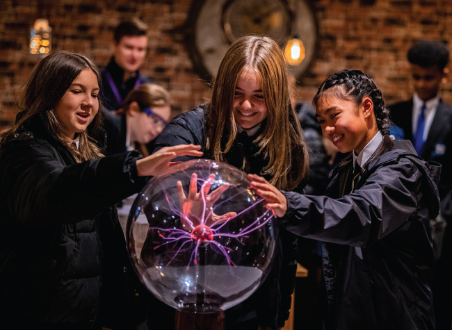 NORTH STAR SCIENCE EVENT WITH PROFESSOR BRIAN COX RETURNS TO INSPIRE SOUTH YORKSHIRE PUPILS