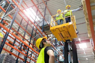 3a, 3B – Cherry Picker/ Scissor lift