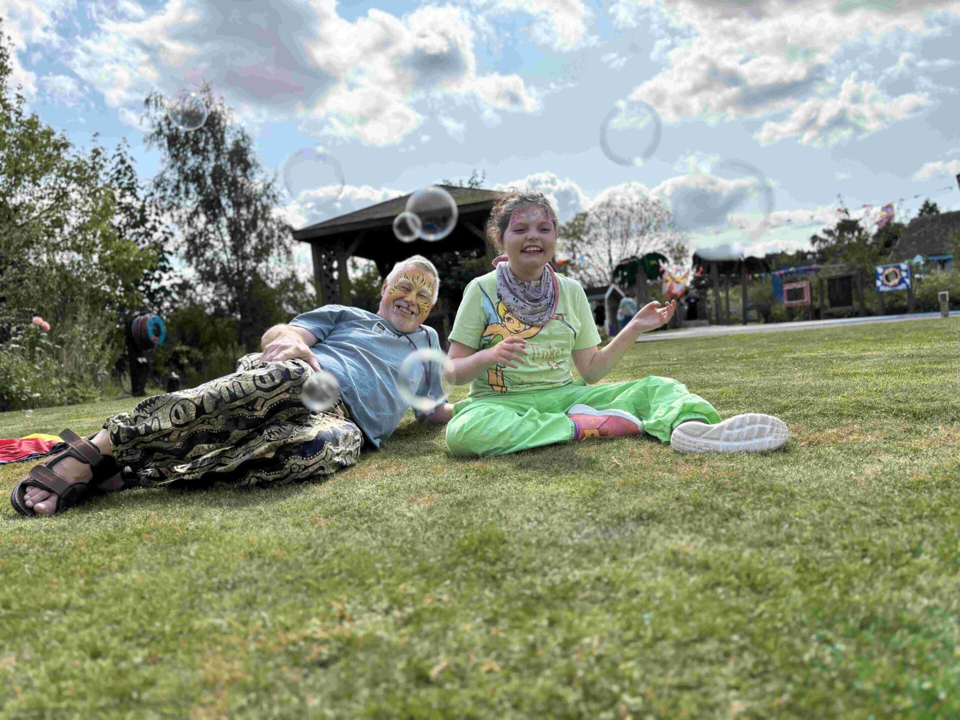 Grow your network and grow something beautiful at Bluebell Wood Children’s Hospice