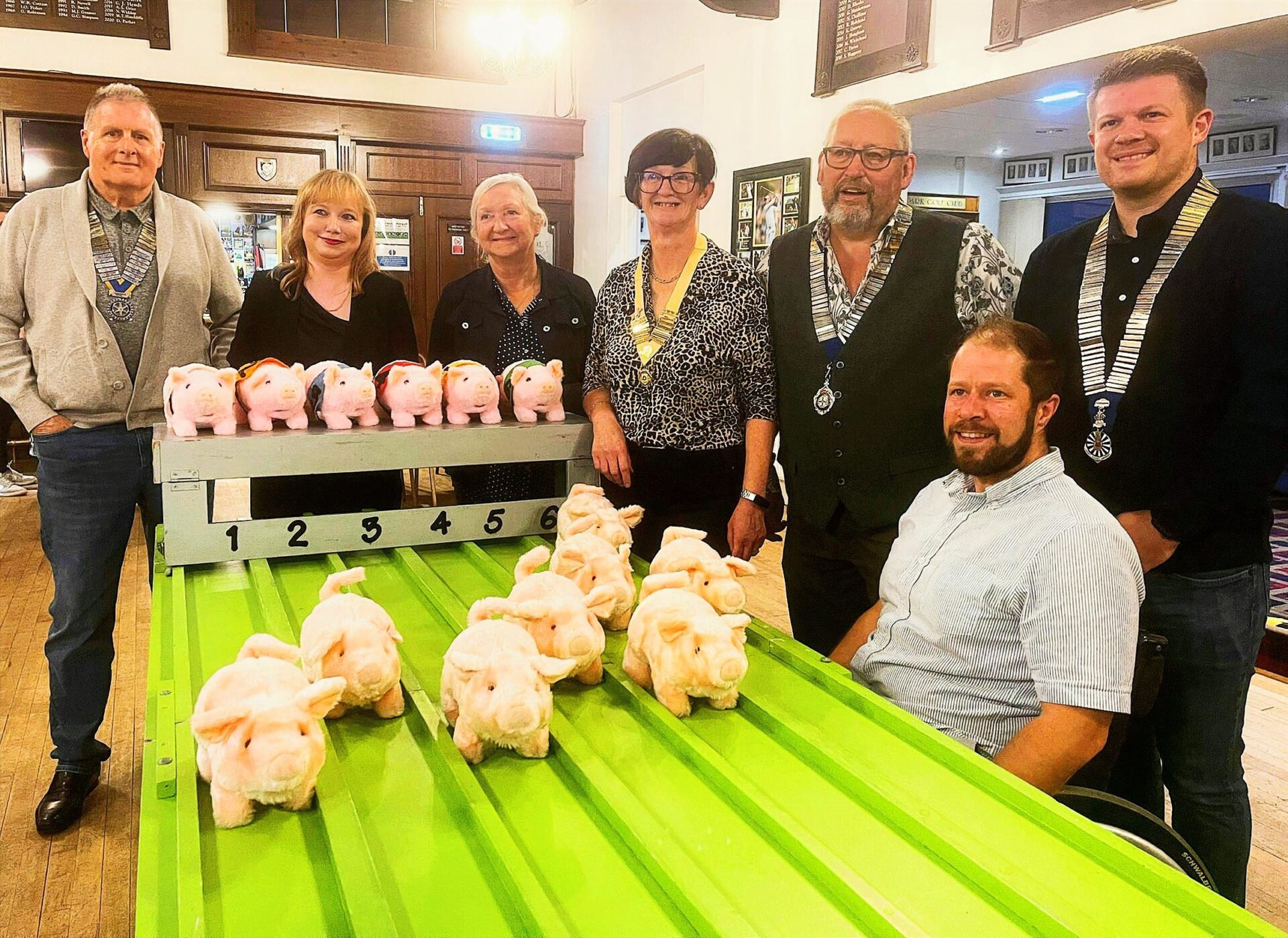 Oink-redible fundraising effort for ham radio studio